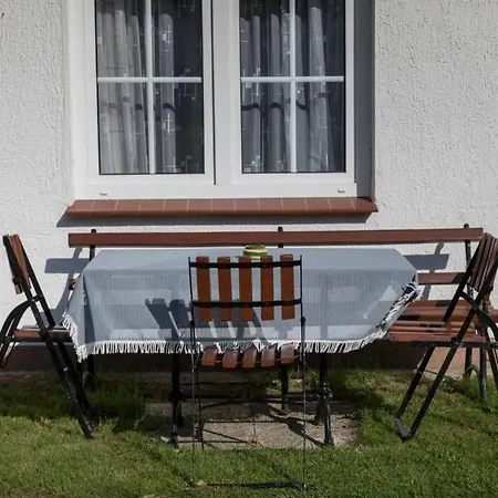 Moritz - Ferienhaus Ostlich Der Dorfstrasse In Grieben Insel Hiddensee Exterior photo
