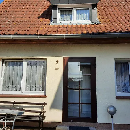 Moritz - Ferienhaus Ostlich Der Dorfstrasse In Grieben Insel Hiddensee Exterior photo